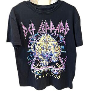 Def Leppard T-Shirt - Size XL - EUC